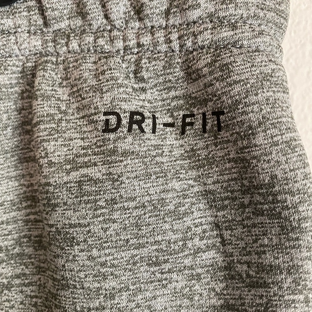Nike Mamba Sports Academy Kobe Bryant Joggers Pants Gray Men’s Small Authentic - Picture 6 of 7
